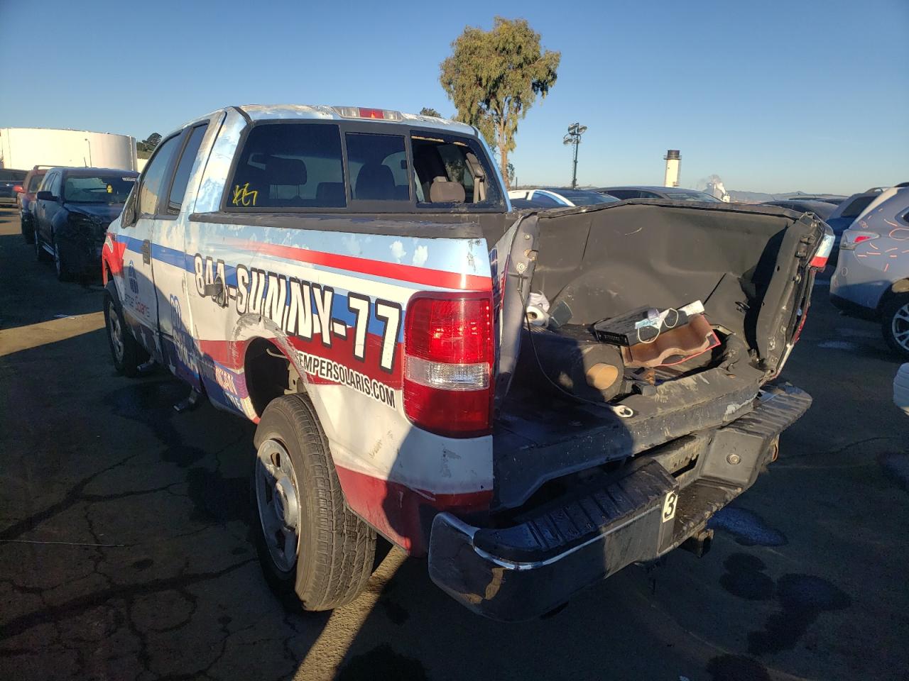 Photo 3 from auction – 2005 FORD F150 with VIN 1FTPX145X5FA89523