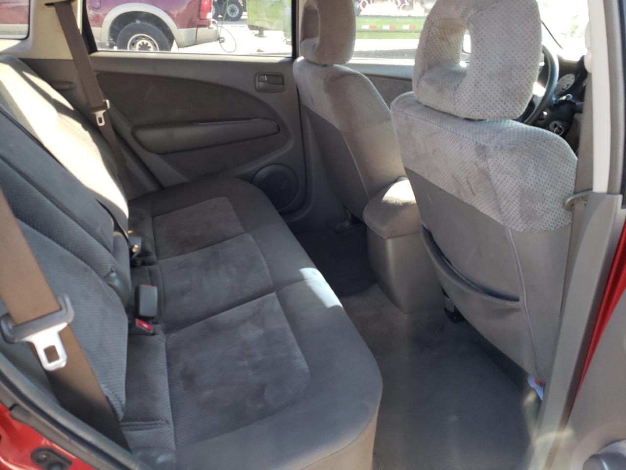Photo 6 from auction – 2003 MITSUBISHI OUTLANDER with VIN JA4LZ41G63U029662