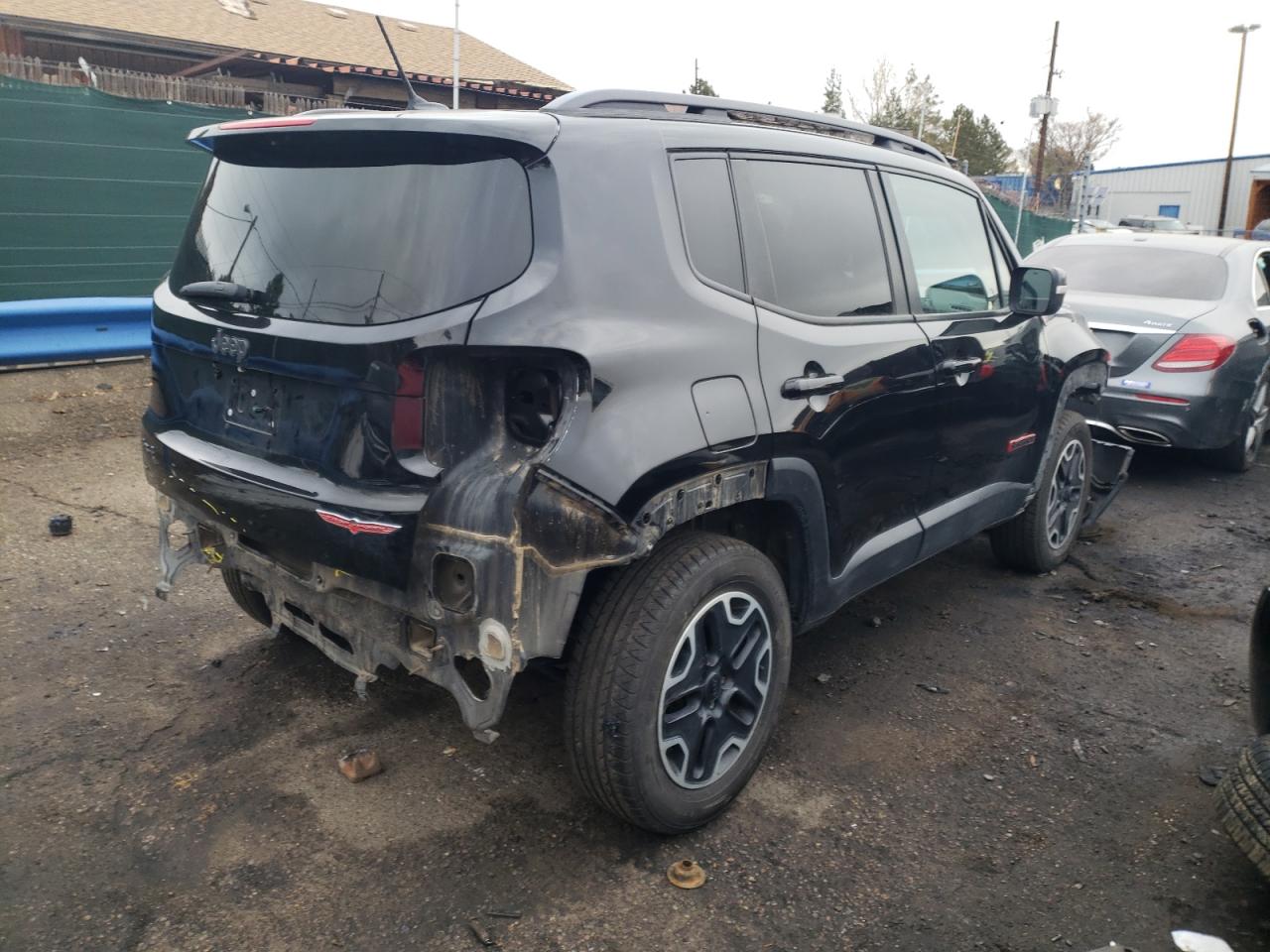 Photo 4 from auction – 2015 JEEP RENEGADE T with VIN ZACCJBCT0FPB67146