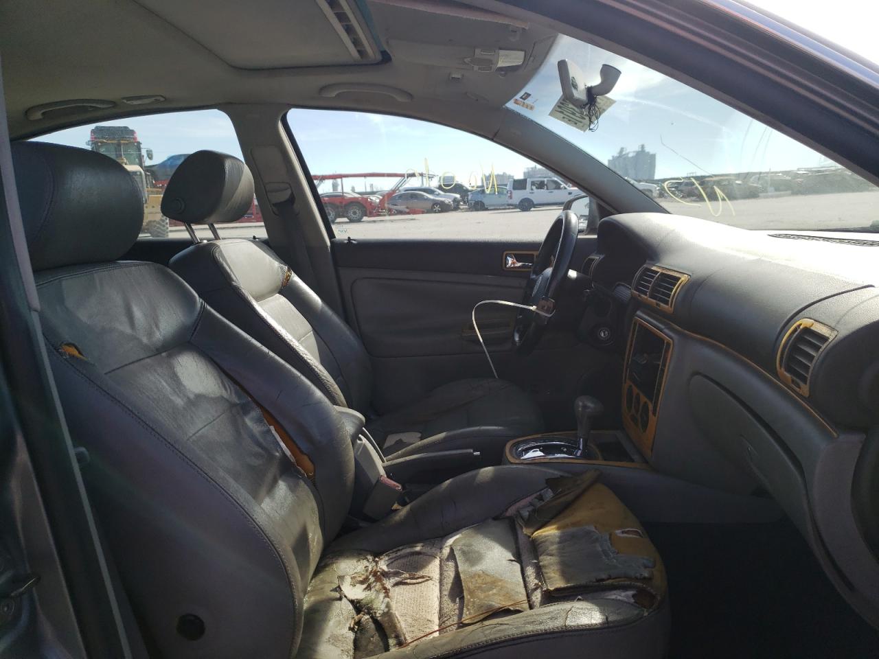 Photo 5 from auction – 2003 VOLKSWAGEN PASSAT GLS with VIN WVWPD63B73P354404