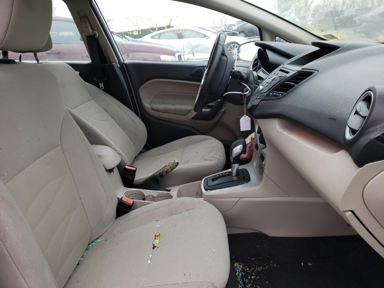 Photo 5 from auction – 2016 FORD FIESTA SE with VIN 3FADP4BJ9GM184698
