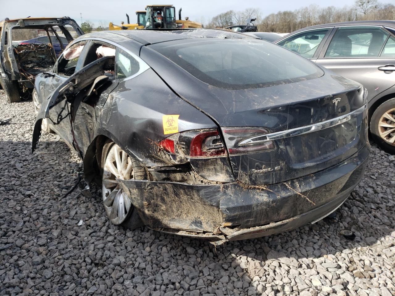 Photo 3 from auction – 2015 TESLA MODEL S with VIN 5YJSA1E47FF103725