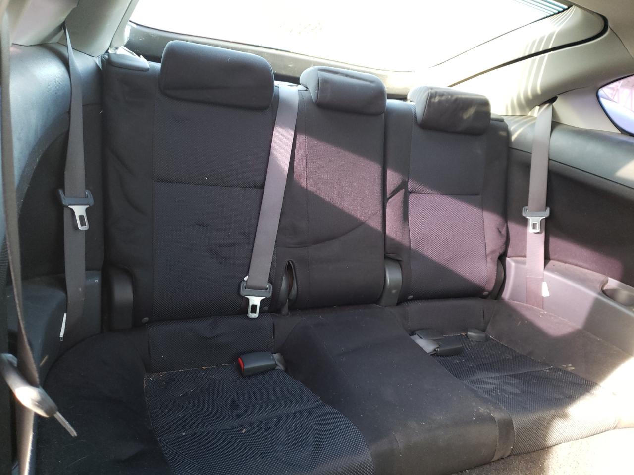 Photo 6 from auction – 2005 SCION TC with VIN JTKDE177850015230