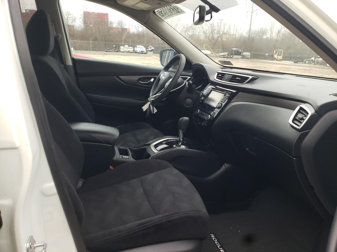 Photo 5 from auction – 2015 NISSAN ROGUE S with VIN 5N1AT2MV6FC808112