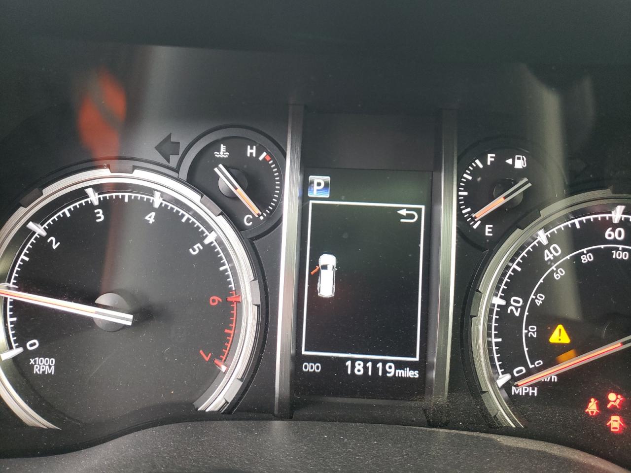 Photo 8 from auction – 2020 TOYOTA 4RUNNER SR with VIN JTEBU5JR2L5805749