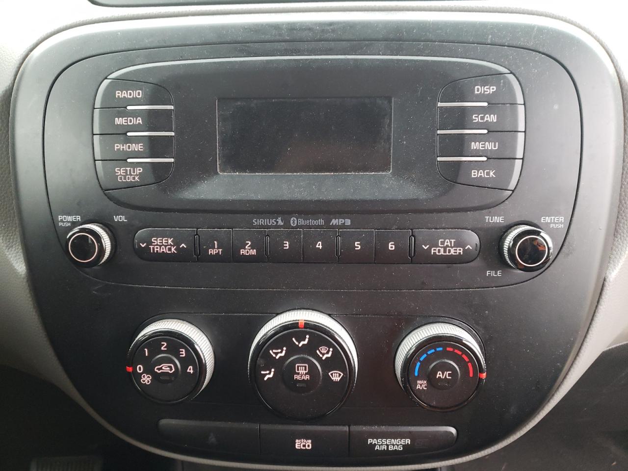 Photo 9 from auction – 2015 KIA SOUL with VIN KNDJN2A21F7198279