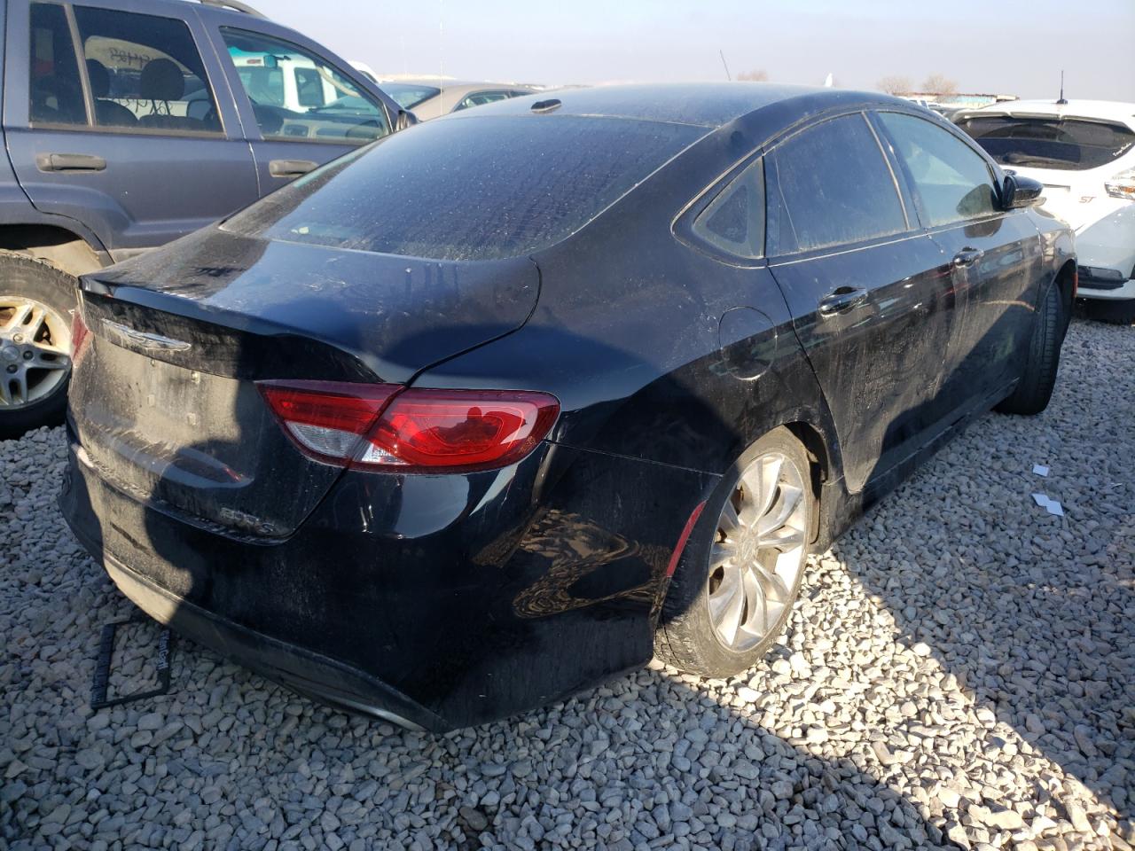 Photo 4 from auction – 2015 CHRYSLER 200 S with VIN 1C3CCCBG1FN572856