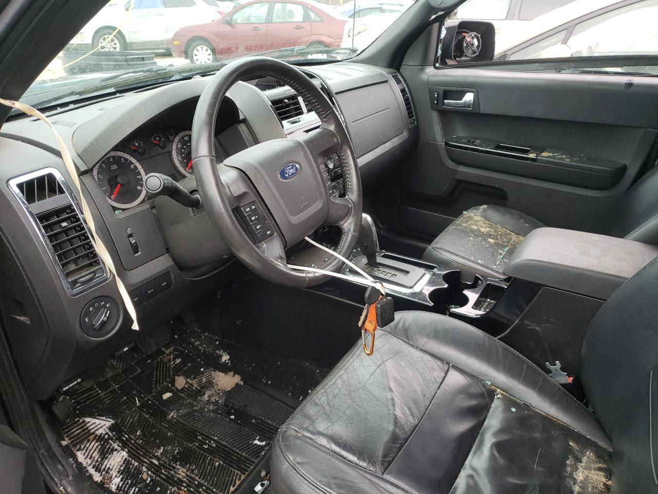 Photo 5 from auction – 2011 FORD ESCAPE LIM with VIN 1FMCU9E72BKB28237
