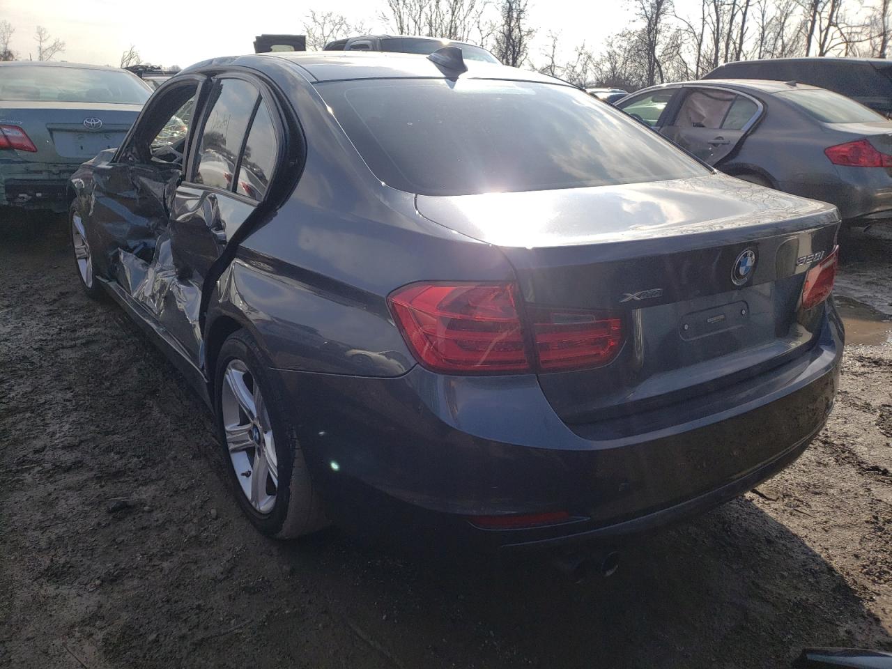 Photo 3 from auction – 2013 BMW 3 SERIES with VIN WBA3B5C57DF591598