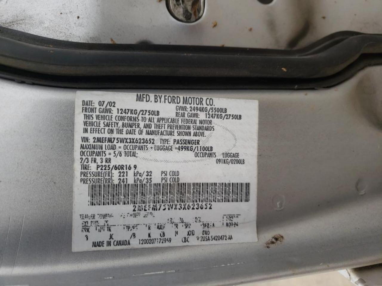 Photo 10 from auction – 2003 MERCURY GRAND MARQ with VIN 2MEFM75WX3X623652