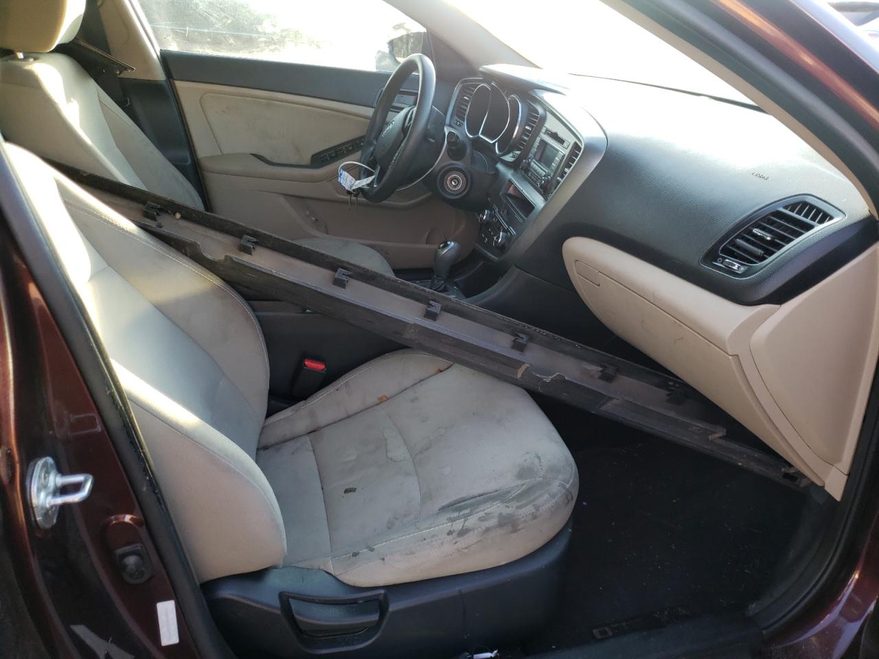 Photo 5 from auction – 2012 KIA OPTIMA LX with VIN 5XXGM4A71CG077131