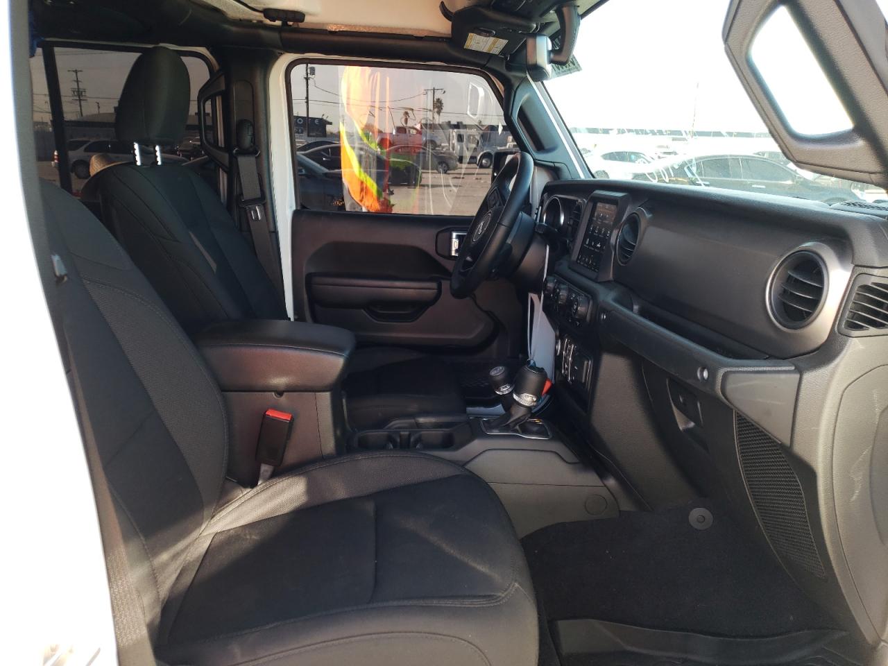 Photo 5 from auction – 2021 JEEP GLADIATOR with VIN 1C6HJTAGXML563713