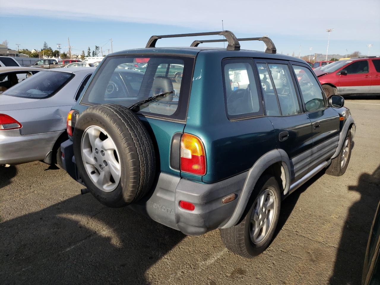 Photo 4 from auction – 1997 TOYOTA RAV4 with VIN JT3HP10V7V0119756
