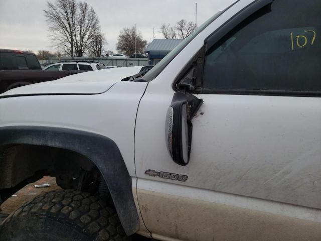 Photo 10 from auction – 2000 CHEVROLET SILVERADO with VIN 1GCEK19T4YZ251615
