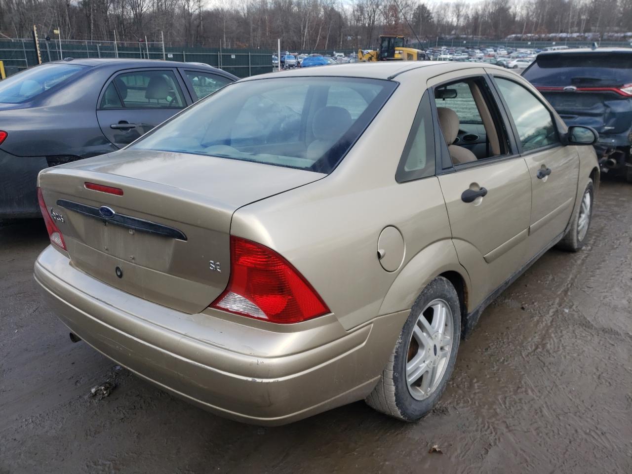 Foto 4 de la subasta – 2000 FORD FOCUS SE con VIN 1FAFP34PXYW337241