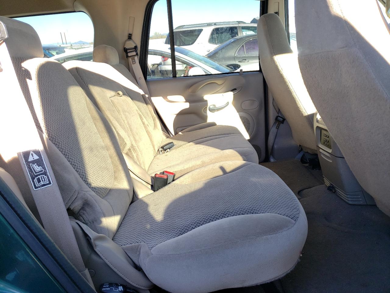 Photo 6 from auction – 2000 FORD EXPEDITION with VIN 1FMPU16L2YLA14305