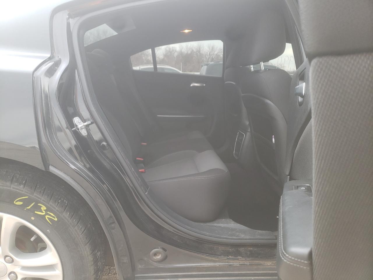 Photo 6 from auction – 2015 DODGE CHARGER SE with VIN 2C3CDXBGXFH876734