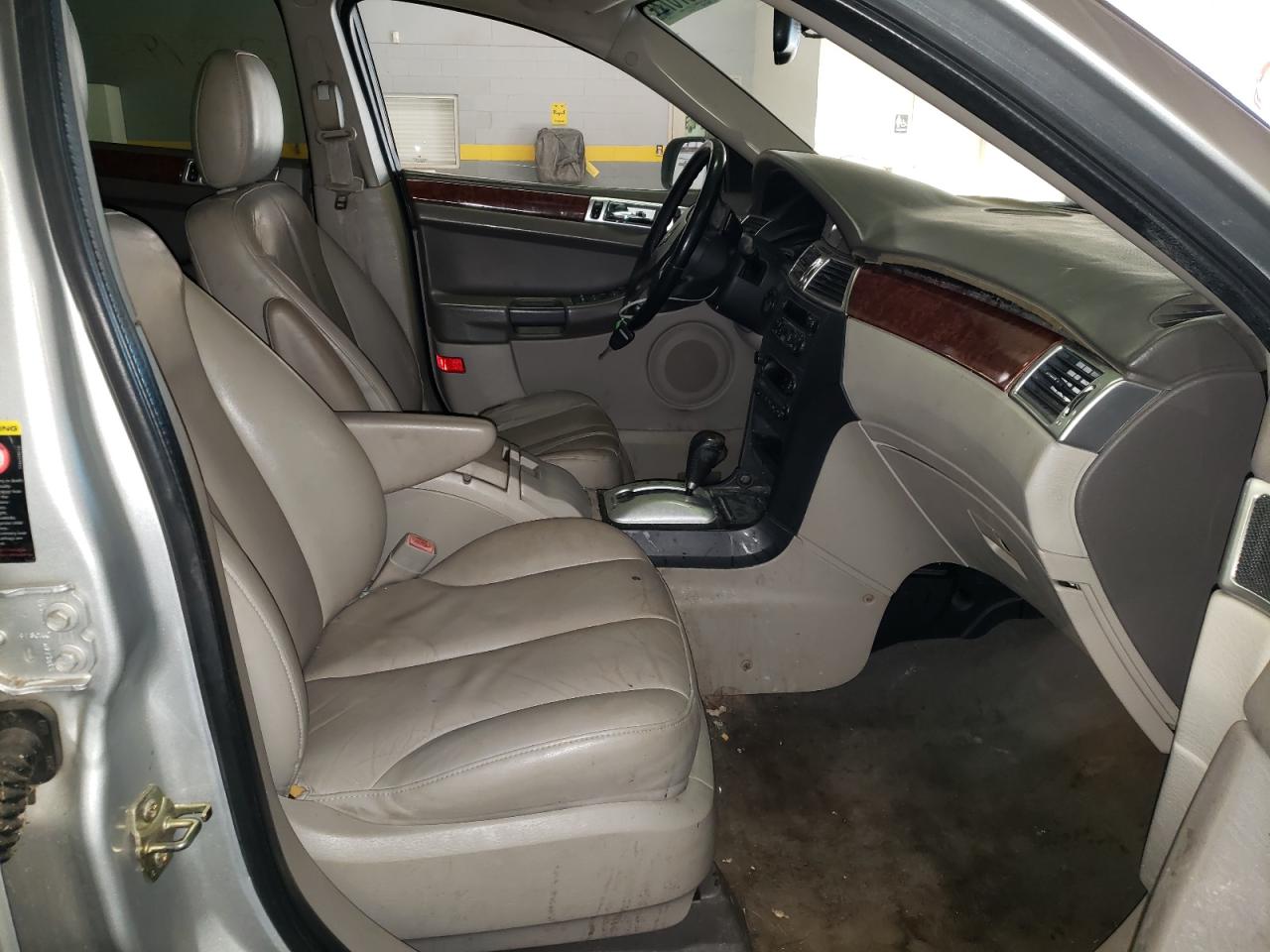 Photo 5 from auction – 2004 CHRYSLER PACIFICA with VIN 2C8GF68484R641351