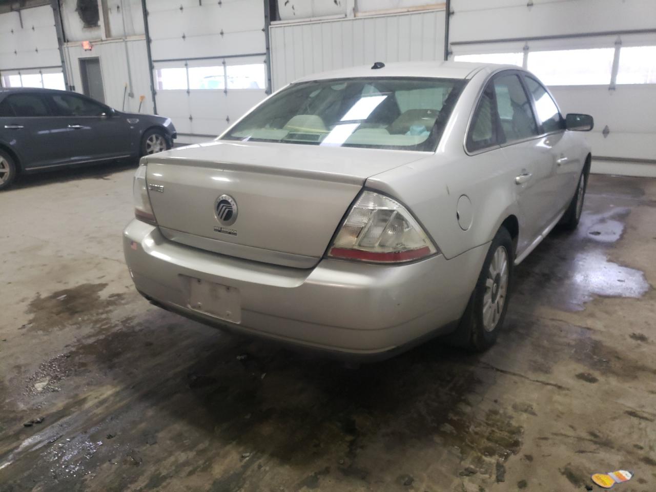 Photo 4 from auction – 2008 MERCURY SABLE LUXU with VIN 1MEHM40W98G615313