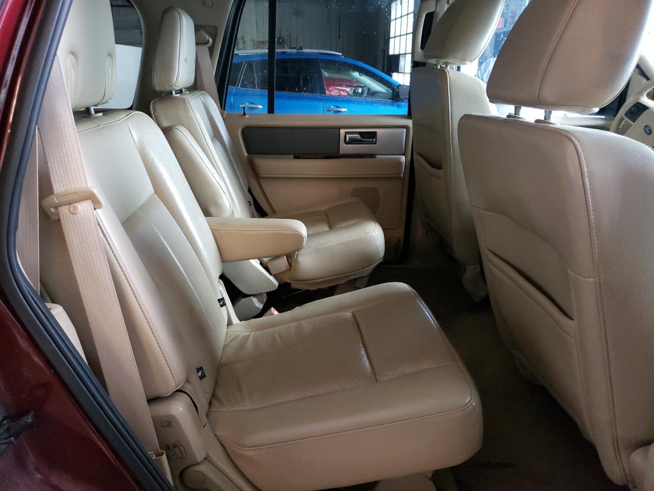 Photo 6 from auction – 2013 FORD EXPEDITION with VIN 1FMJU1J50DEF13682