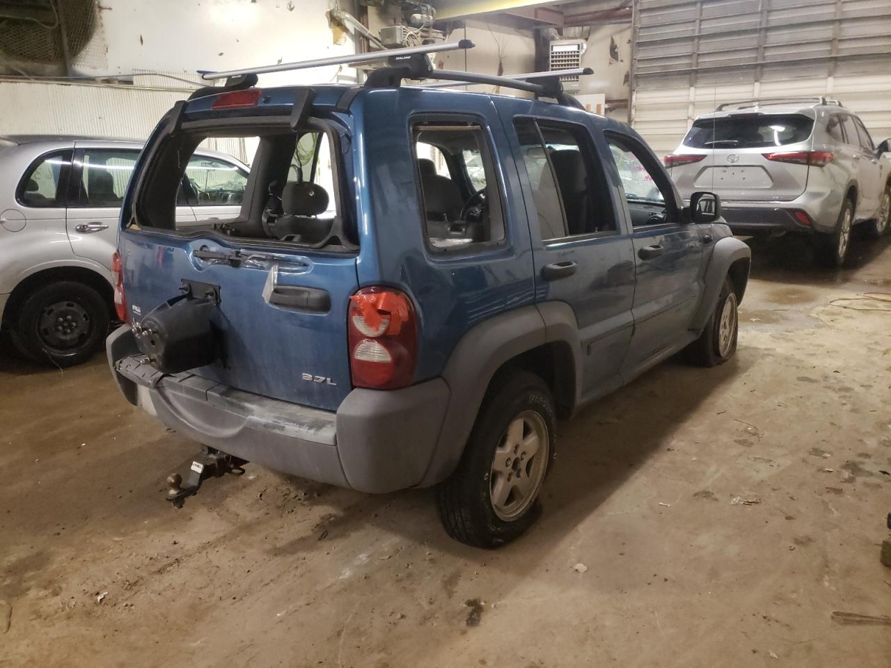 Photo 4 from auction – 2005 JEEP LIBERTY SP with VIN 1J4GL48K75W679847