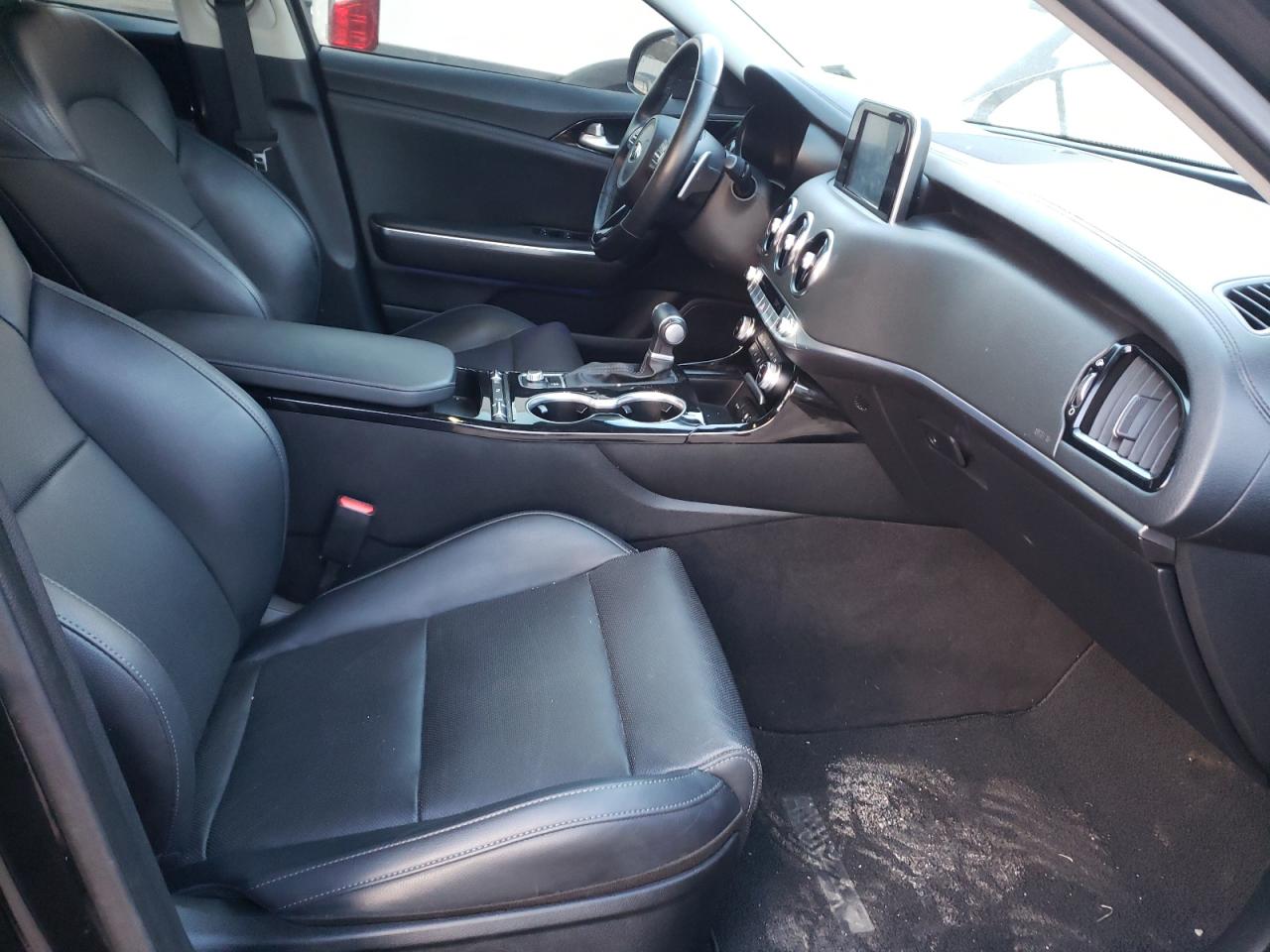 Photo 5 from auction – 2019 KIA STINGER with VIN KNAE15LA4K6059215