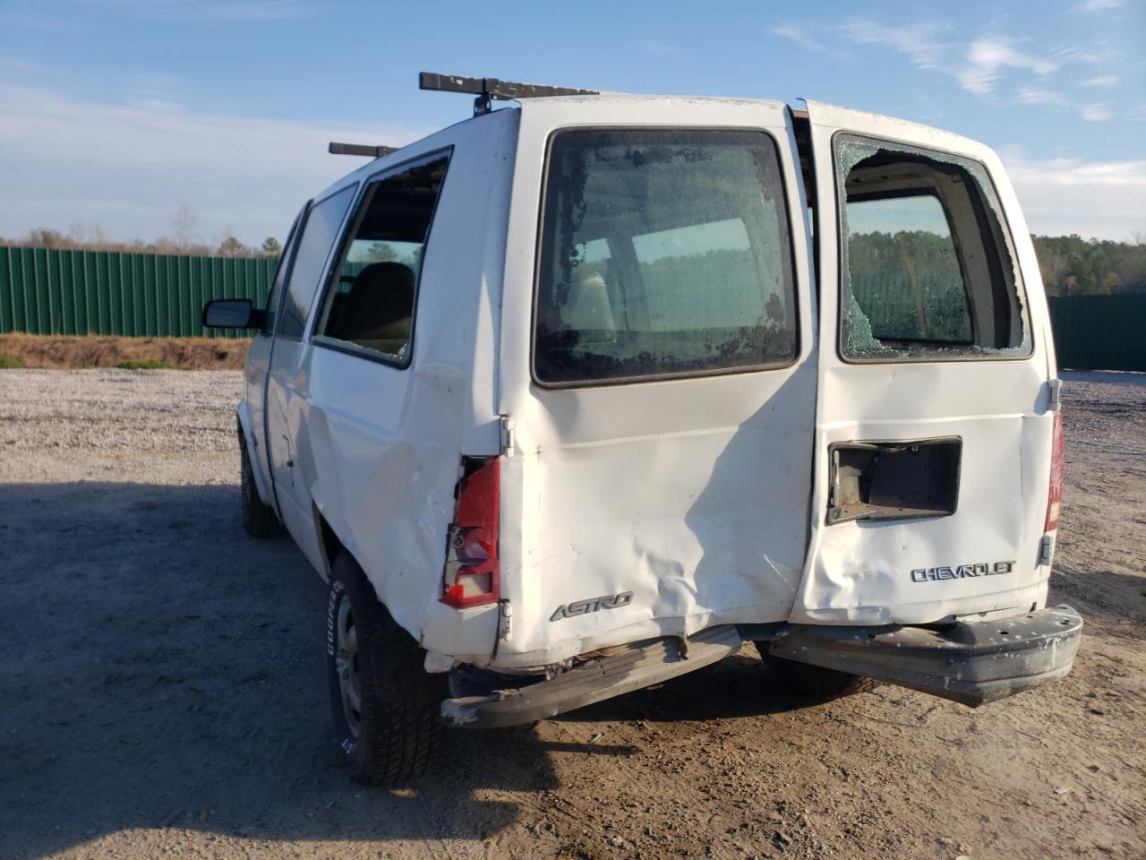 Photo 9 from auction – 2000 CHEVROLET ASTRO with VIN 1GCDM19W1YB179782