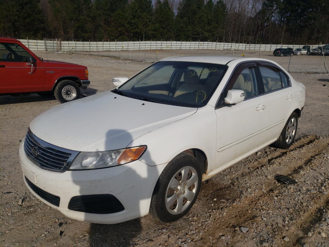 Foto 2 de la subasta – 2009 KIA OPTIMA LX con VIN KNAGE228095332676