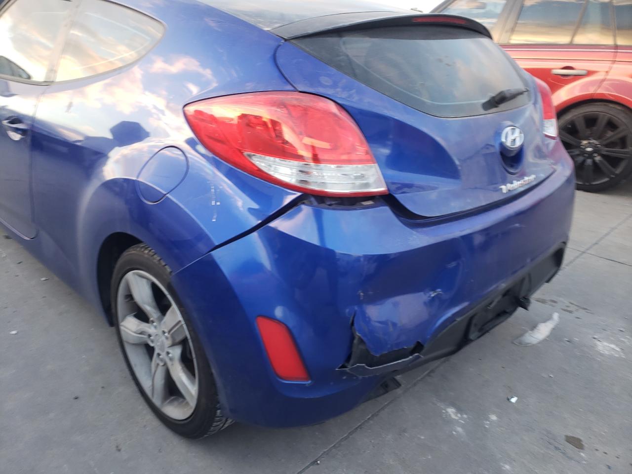 Photo 9 from auction – 2014 HYUNDAI VELOSTER with VIN KMHTC6AD9EU204963