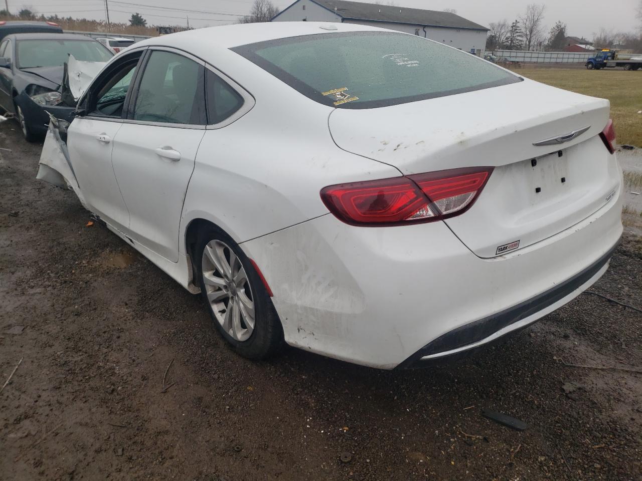 Photo 3 from auction – 2015 CHRYSLER 200 LIMITE with VIN 1C3CCCAB4FN599913