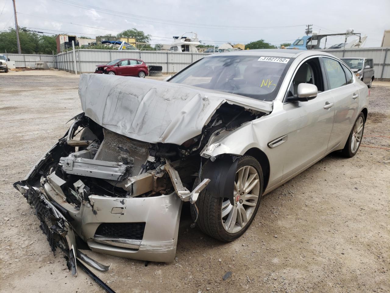 Photo 2 from auction – 2016 JAGUAR XF PRESTIG with VIN SAJBK4BV4GCY20272
