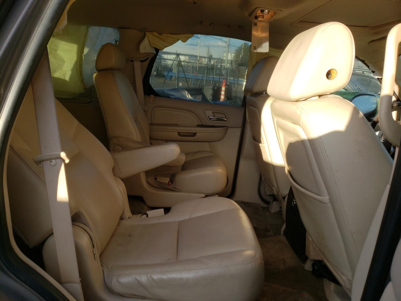 Photo 6 from auction – 2007 CADILLAC ESCALADE L with VIN 1GYFK63897R277450