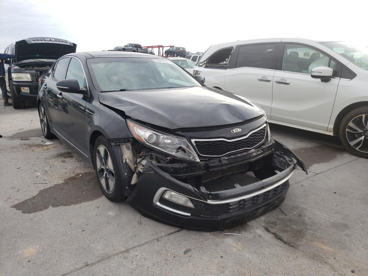 KIA OPTIMA HYB 2013 with VIN KNAGM4AD5D5039720 - Photo from auction