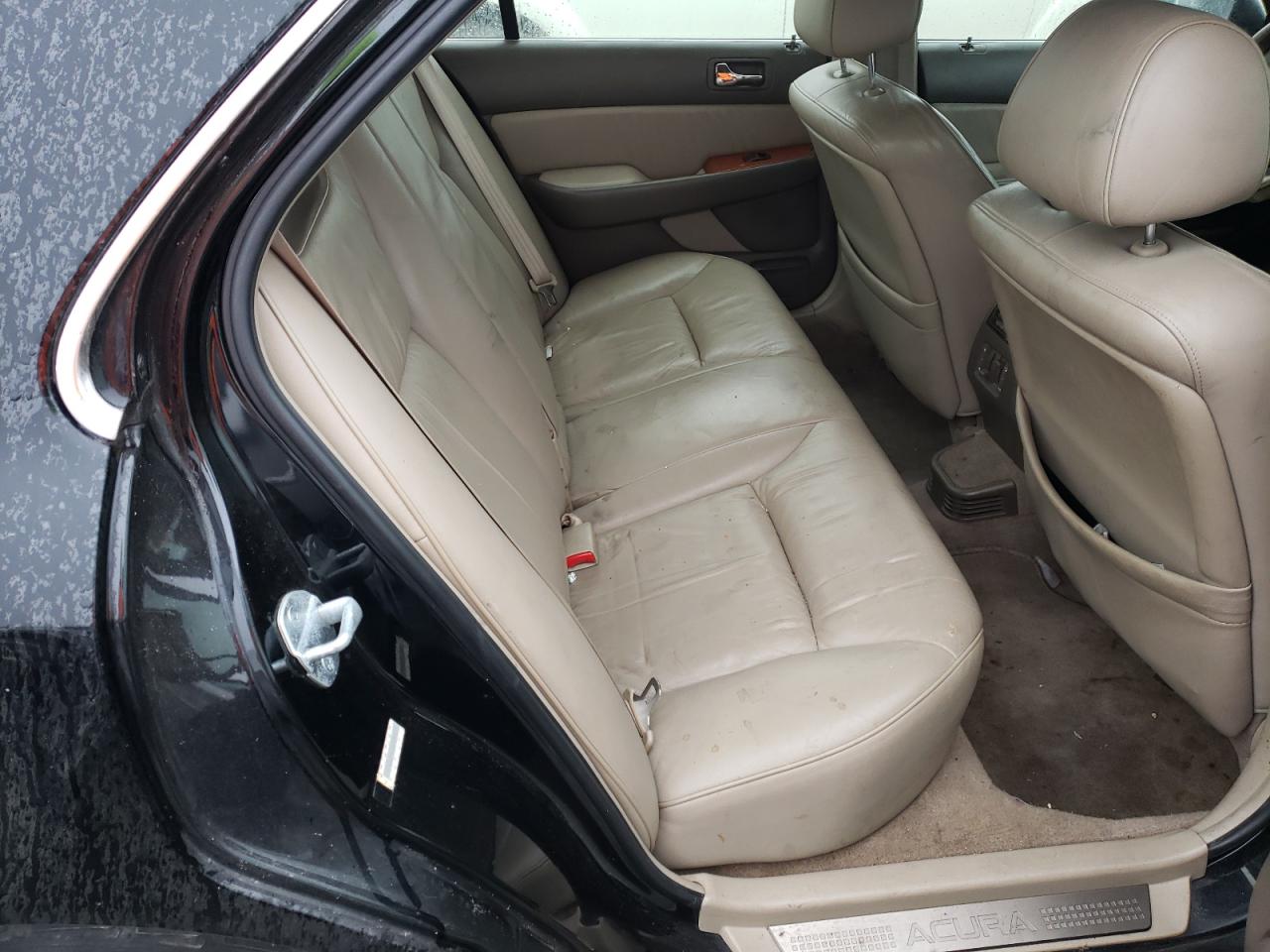 Photo 6 from auction – 2004 ACURA 3.5RL with VIN JH4KA96614C006639