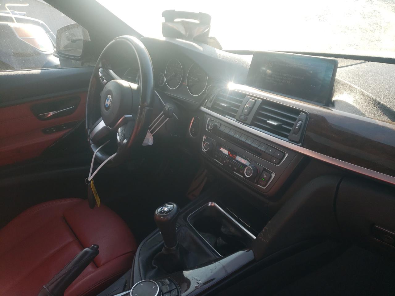 Photo 9 from auction – 2015 BMW 335 XI with VIN WBA3B9G53FNR99350