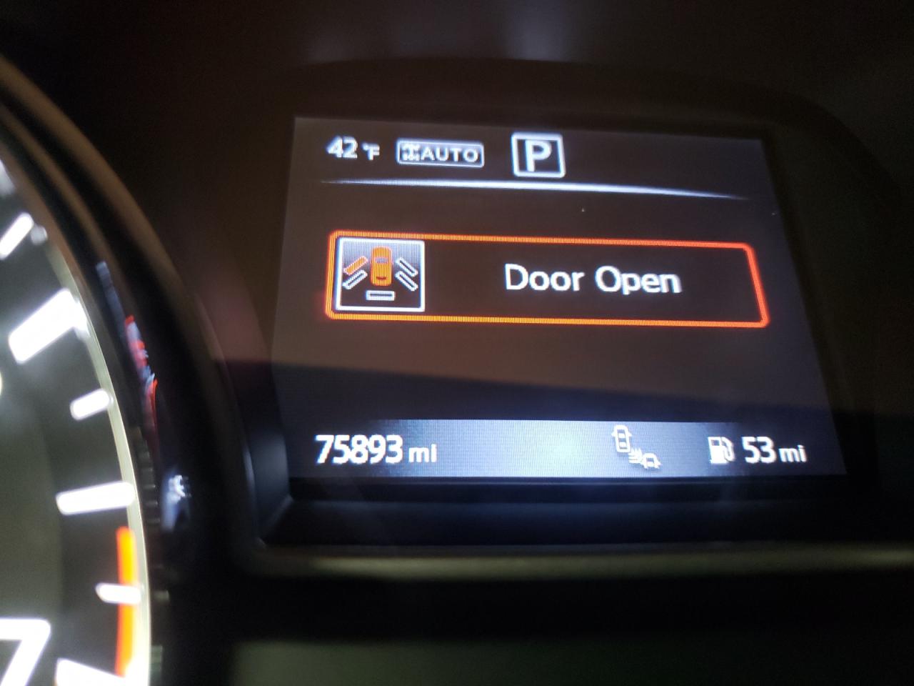Photo 8 from auction – 2017 NISSAN PATHFINDER with VIN 5N1DR2MMXHC901284