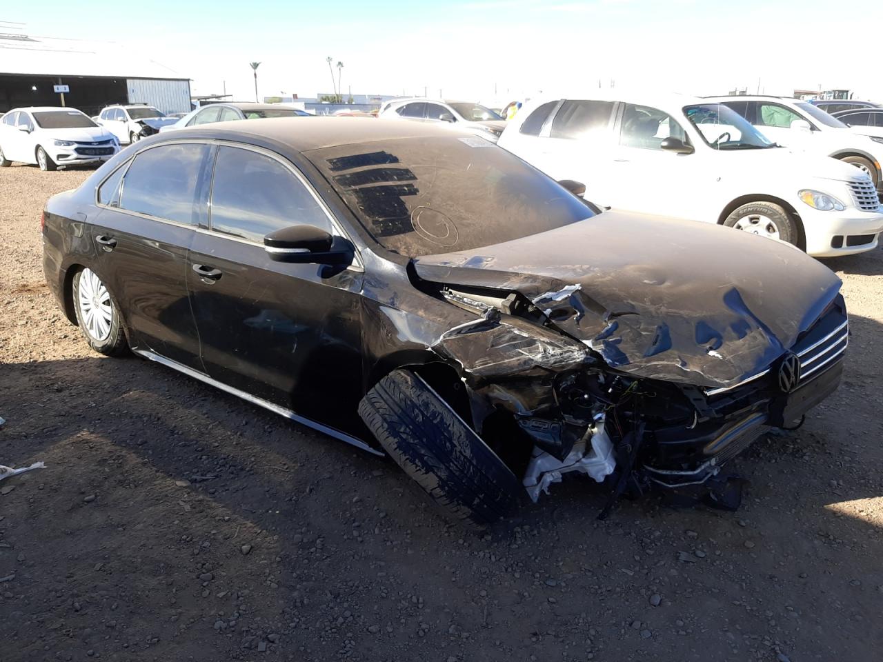 VOLKSWAGEN PASSAT S 2015 with VIN 1VWAT7A37FC015533 - Photo from auction