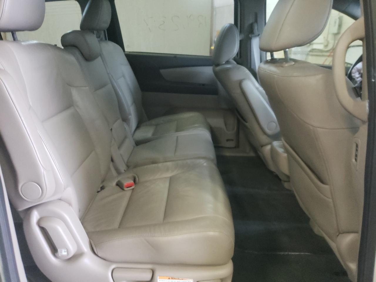 Photo 6 from auction – 2012 HONDA ODYSSEY TO with VIN 5FNRL5H99CB012815
