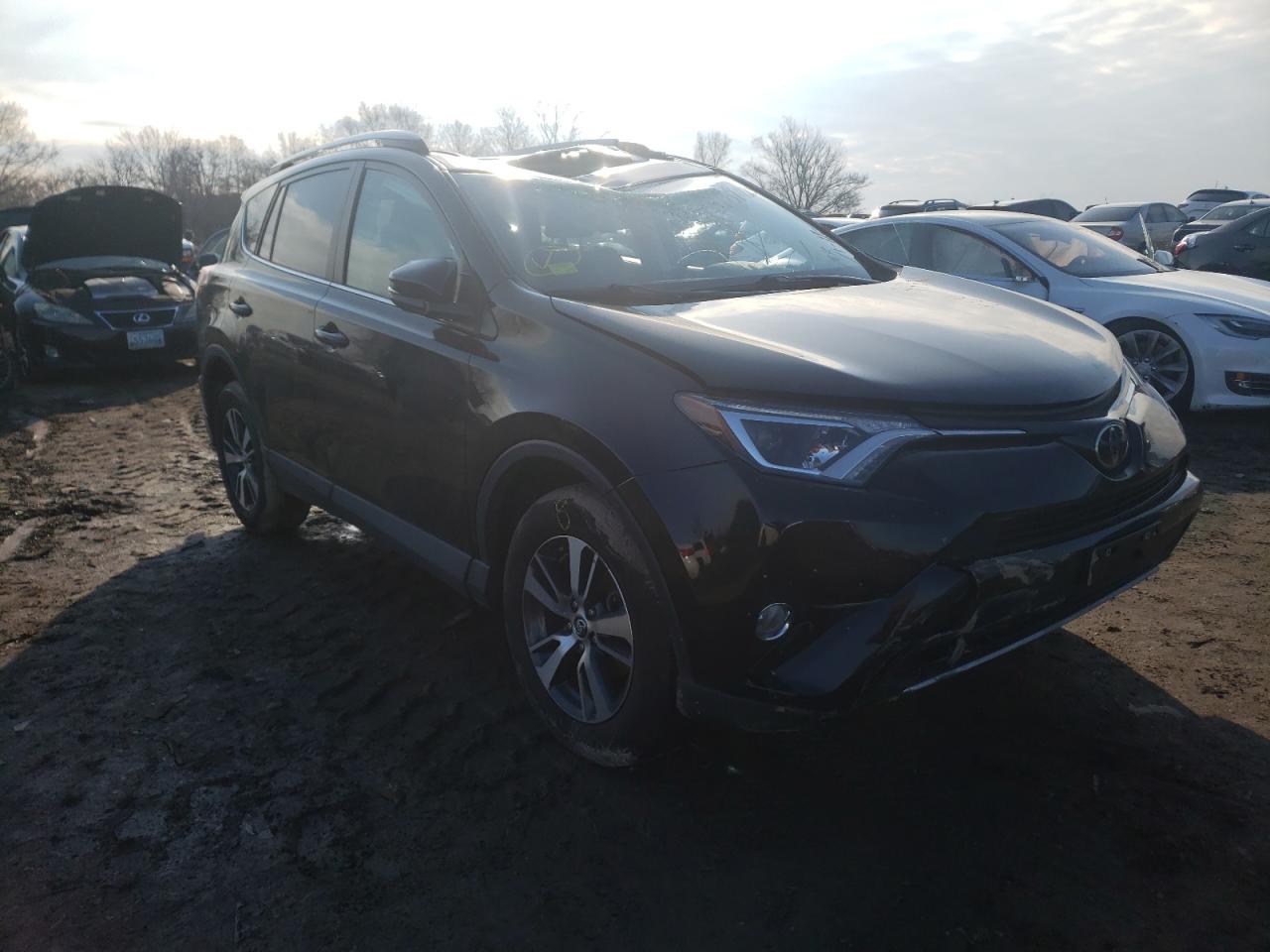 TOYOTA RAV4 ADVEN 2018 with VIN 2T3RFREV6JW821129 - Photo from auction