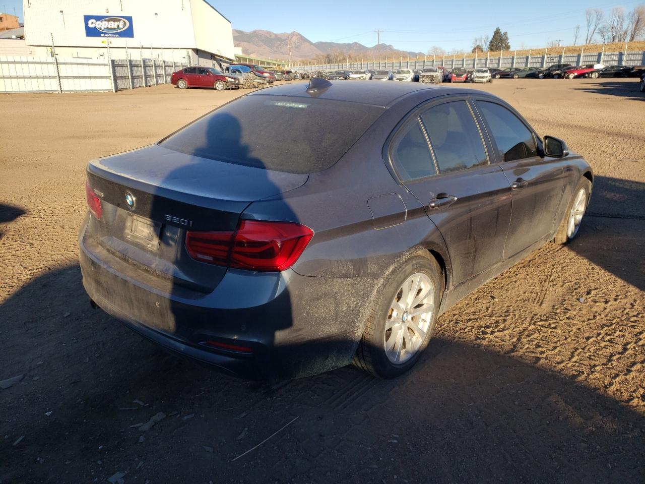 Photo 4 from auction – 2016 BMW 320 XI with VIN WBA8E5G57GNT93976
