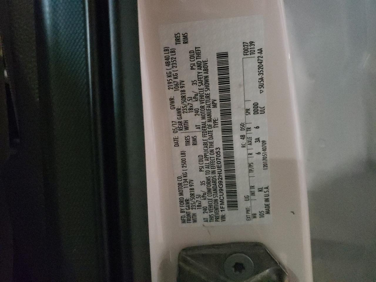 Photo 10 from auction – 2017 FORD ESCAPE SE with VIN 1FMCU9G92HUE07053