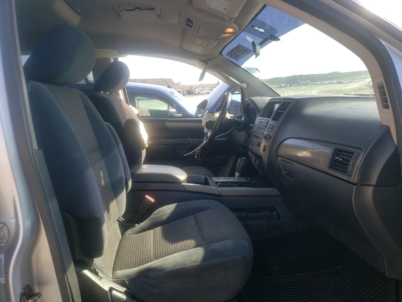 Photo 5 from auction – 2010 NISSAN ARMADA SE with VIN 5N1BA0ND0AN618193