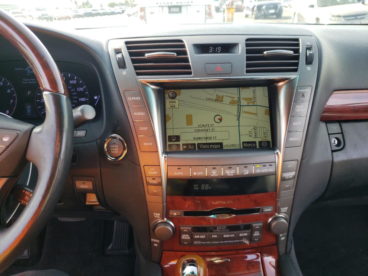 Photo 9 from auction – 2008 LEXUS LS 460L with VIN JTHGL46F185032364