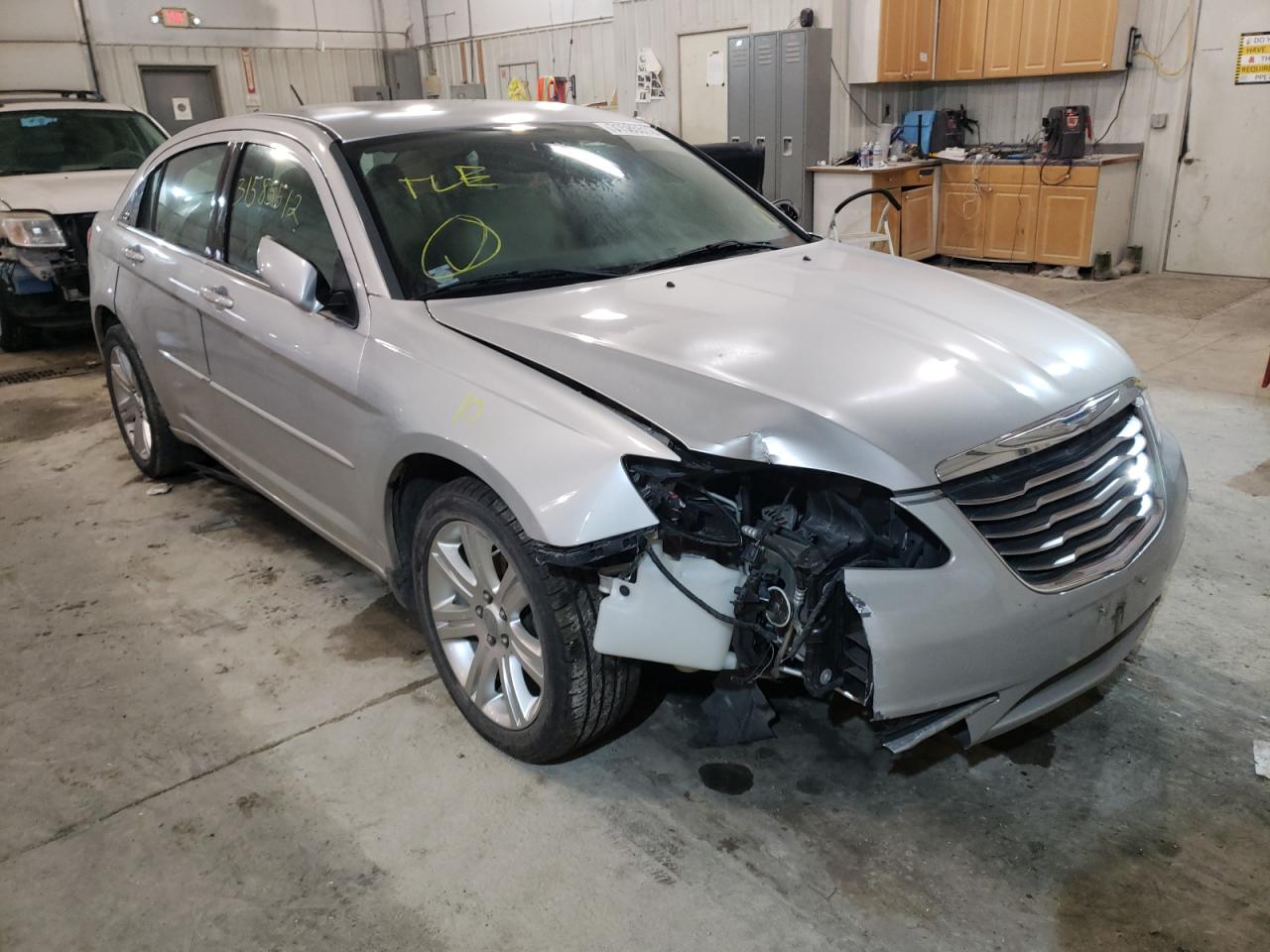 CHRYSLER 200 LX 2012 with VIN 1C3CCBAB0CN207578 - Photo from auction