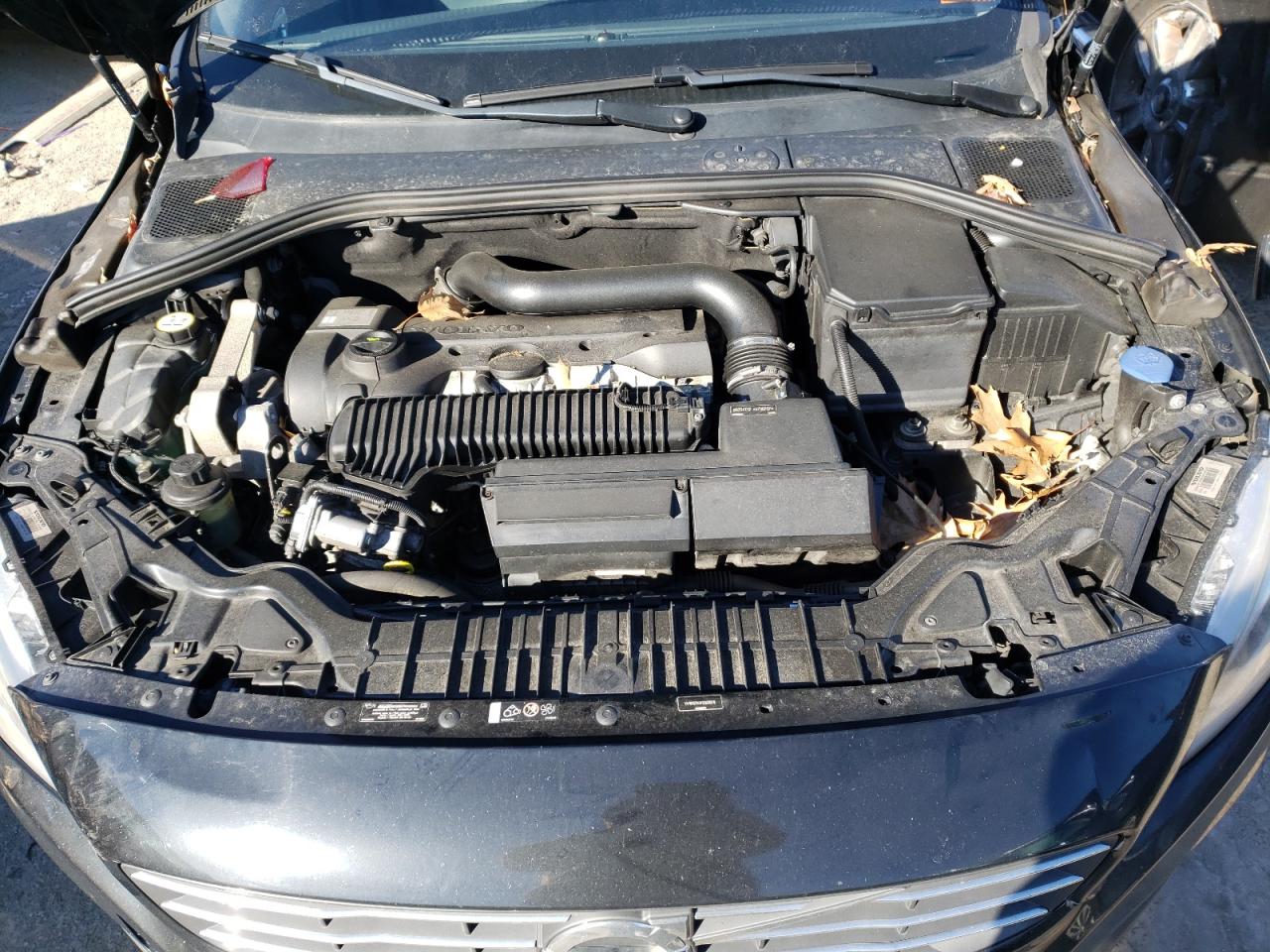 Photo 7 from auction – 2015 VOLVO S60 PREMIE with VIN YV1612TK4F2333678