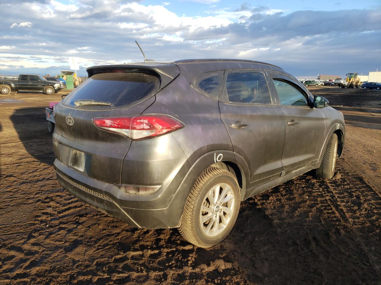 Photo 4 from auction – 2017 HYUNDAI TUCSON LIM with VIN KM8J33A47HU453224