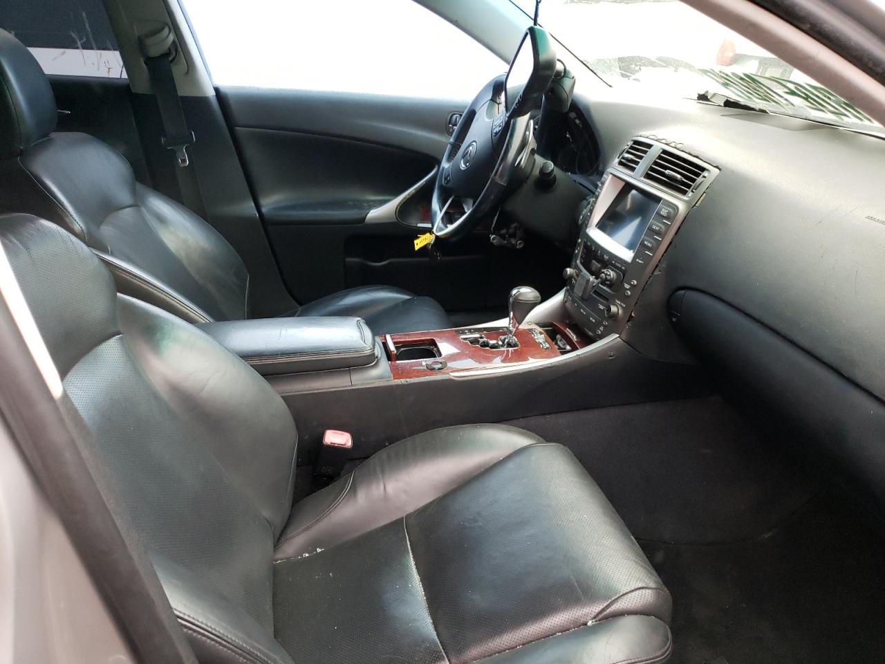 Photo 5 from auction – 2007 LEXUS IS 350 with VIN JTHBE262172012976
