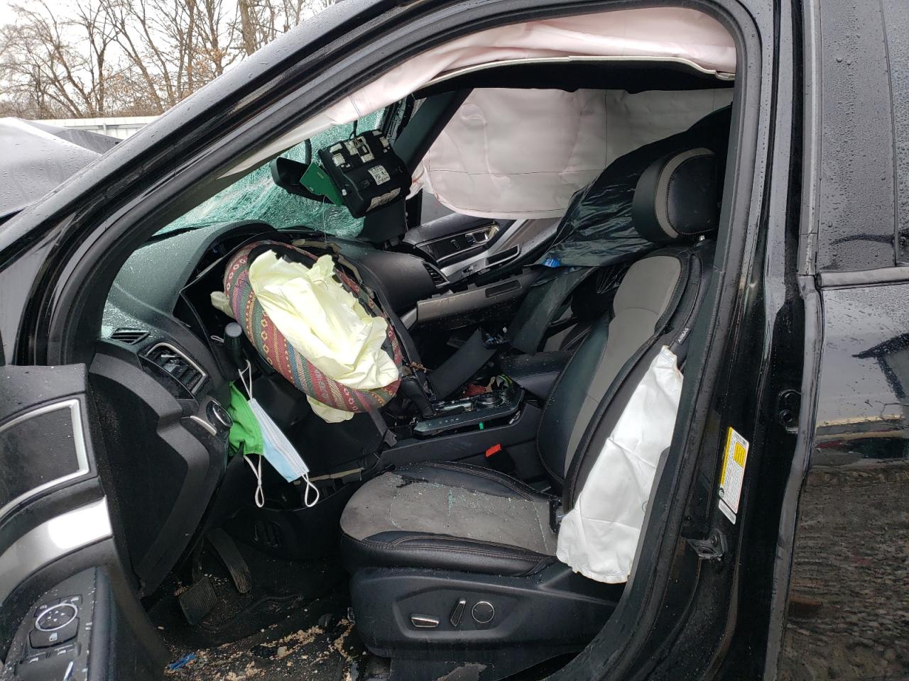 Photo 5 from auction – 2017 FORD EXPLORER X with VIN 1FM5K8D84HGD87777