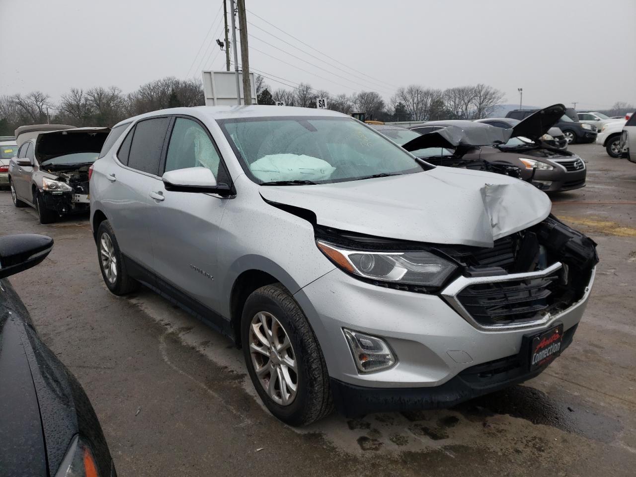 CHEVROLET EQUINOX LT 2018 with VIN 2GNAXJEV9J6190617 - Photo from auction