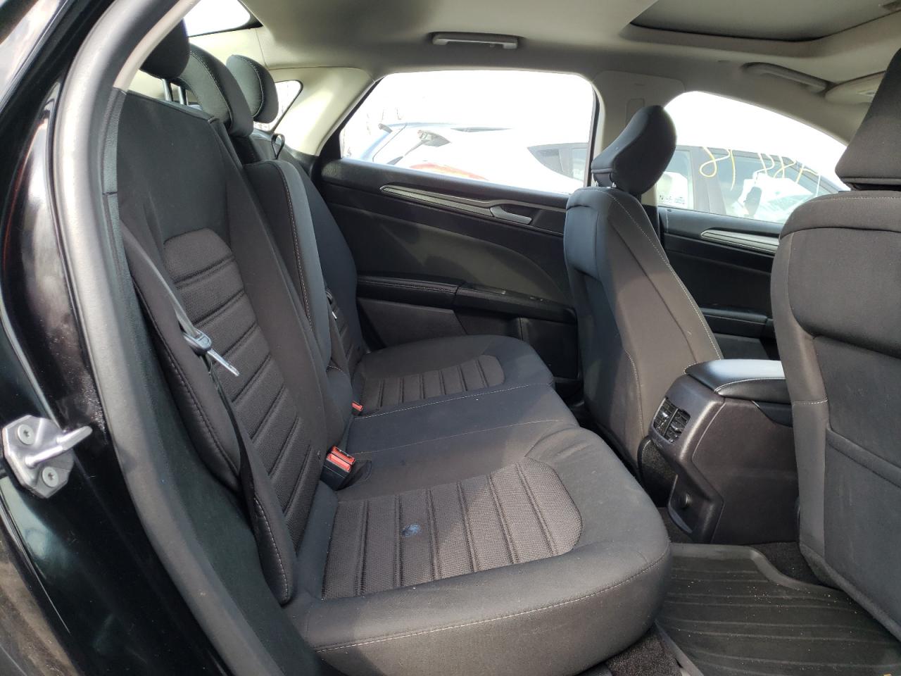 Photo 6 from auction – 2020 FORD FUSION SE with VIN 3FA6P0LU9LR158867